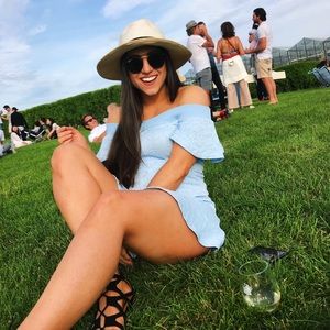Meet your Posher, Nicole